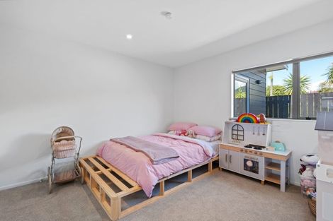 Photo of property in 130a Wairau Road, Oakura, 4314