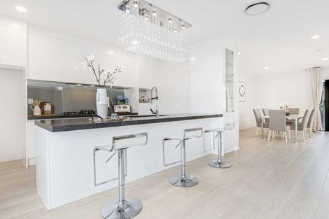 Photo of property in 62 Donegal Park Drive, Flat Bush, Auckland, 2019