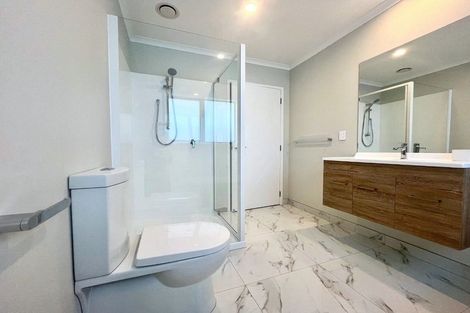 Photo of property in 8 Manaakitia Road, Karaka, 2124