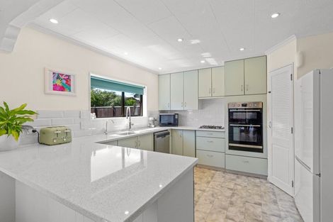 Photo of property in 35 Burn Street, Levin, 5510