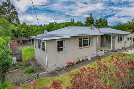 Photo of property in 140 Whitby Road, Wakefield, 7025