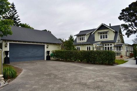 Photo of property in 65 Russell Street, Westport, 7825