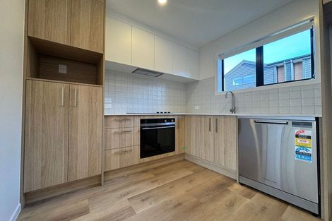 Photo of property in 2/25 Childs Avenue, Pukekohe, 2120