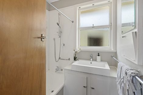 Photo of property in 4 Regent Street, Brookfield, Tauranga, 3110