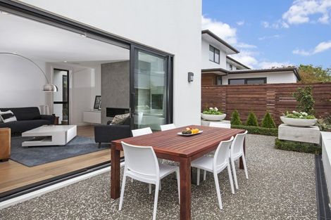 Photo of property in 39 Winchester Street, Merivale, Christchurch, 8014