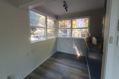 Photo of property in 20 Segedin Place, Glenfield, Auckland, 0629