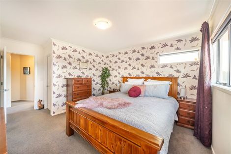 Photo of property in 12 Dusky Crescent, Aotea, Porirua, 5024