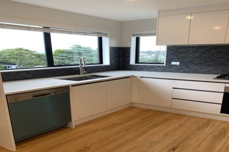 Photo of property in 59a Redwood Drive, Massey, Auckland, 0614