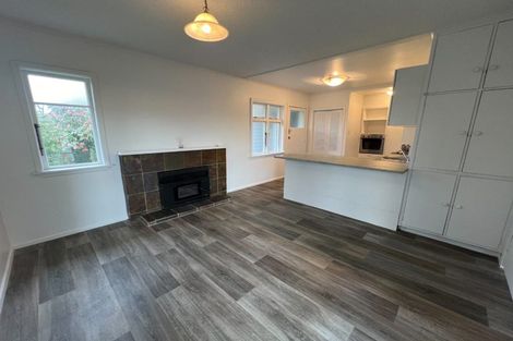 Photo of property in 6 Milson Line, Roslyn, Palmerston North, 4414