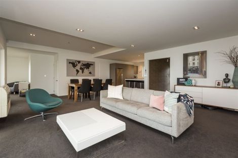Photo of property in 25 Parkridge Place, Mount Pleasant, Christchurch, 8081