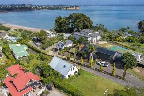Photo of property in 22 Tindalls Bay Road, Tindalls Beach, Whangaparaoa, 0930