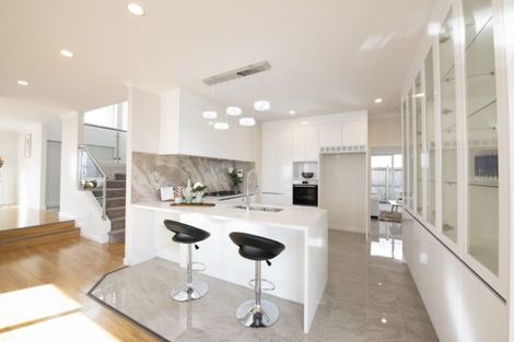 Photo of property in 11 Drover Close, Flat Bush, Auckland, 2019