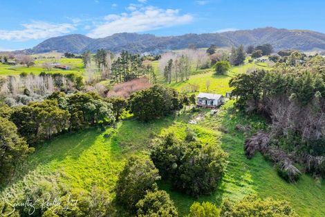 Photo of property in 227 Mountain Road, Maungaturoto, 0587