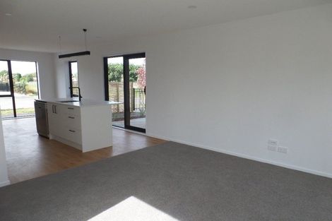 Photo of property in 38 Miromiro Street, Broomfield, Christchurch, 8042
