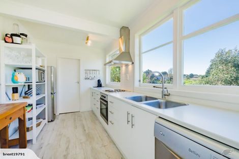 Photo of property in 19 Jeep Road, Raumati South, Paraparaumu, 5032