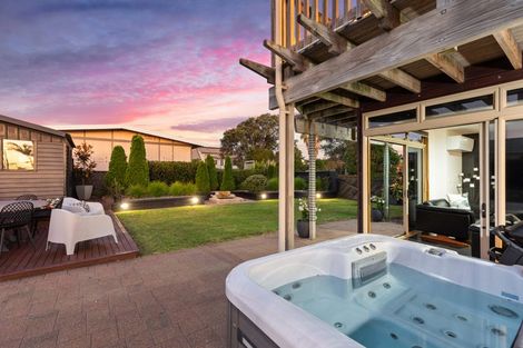 Photo of property in 299 Oceanbeach Road, Mount Maunganui, 3116