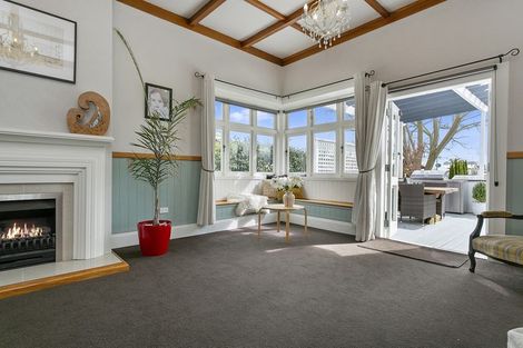 Photo of property in 27 Princes Street, Cambridge, 3434