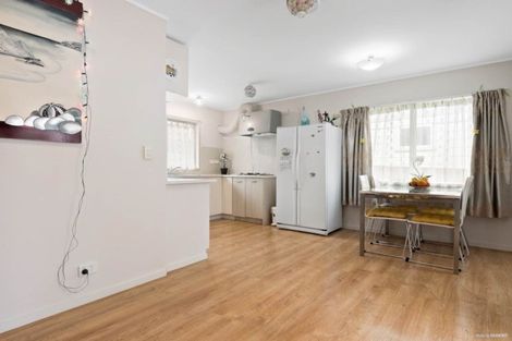 Photo of property in 66a Parrs Cross Road, Henderson, Auckland, 0612