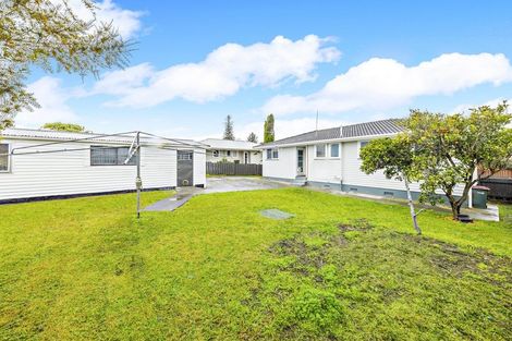 Photo of property in 11 Othello Drive, Clover Park, Auckland, 2023