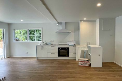 Photo of property in 17 Amapur Drive, Khandallah, Wellington, 6035