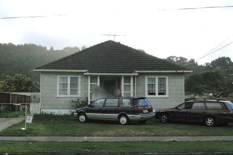 Photo of property in 13 Reynolds Street, Taita, Lower Hutt, 5011