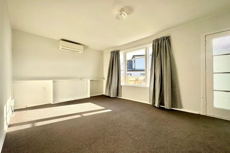 Photo of property in 4/3 Huia Grove, Elderslea, Upper Hutt, 5018