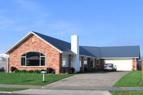 Photo of property in 28 Coleraine Drive, Rototuna, Hamilton, 3210