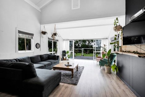 Photo of property in 330 Kelly Road, Lepperton, New Plymouth, 4373