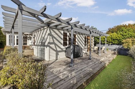 Photo of property in 7 Nelson Avenue, Northcote Point, Auckland, 0627