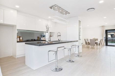 Photo of property in 62 Donegal Park Drive, Flat Bush, Auckland, 2019