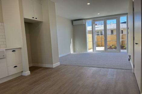 Photo of property in 2/266 Kilmore Street, Christchurch Central, Christchurch, 8011