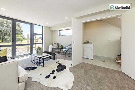 Photo of property in 73 Walsh Road, Papakura, 2110