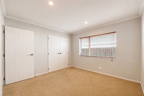 Photo of property in 55a Cambridge Terrace, Papatoetoe, Auckland, 2025