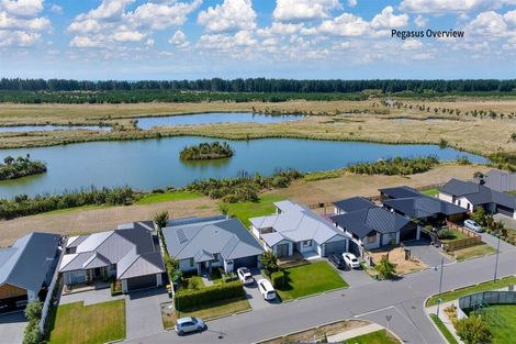 Photo of property in 10 Hapua Lane, Pegasus, 7612