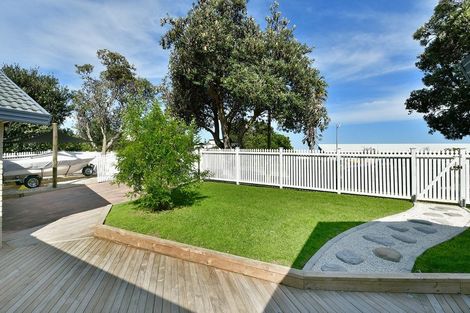 Photo of property in 28 Alec Craig Way, Gulf Harbour, Whangaparaoa, 0930