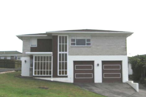 Photo of property in 16 Felgrove Street, Glendene, Auckland, 0602