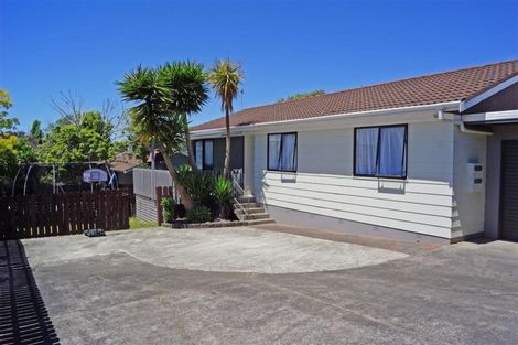 Photo of property in 2/8 Dalmatia Place, Henderson, Auckland, 0612