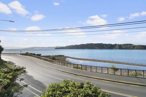 Photo of property in 44 Evans Bay Parade, Roseneath, Wellington, 6021
