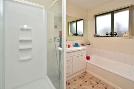 Photo of property in 65 Orlando Crescent, Waimairi Beach, Christchurch, 8083