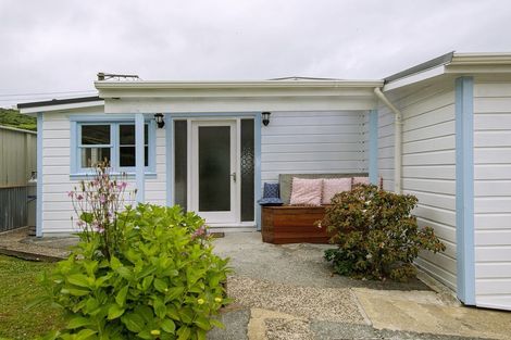 Photo of property in 9 Dickson Street, Macandrew Bay, Dunedin, 9014
