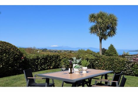 Photo of property in 2/77 Harvey Street, Waipahihi, Taupo, 3330
