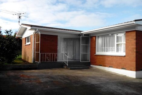 Photo of property in 2/1296 Dominion Road, Mount Roskill, Auckland, 1041