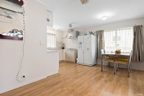 Photo of property in 66a Parrs Cross Road, Henderson, Auckland, 0612