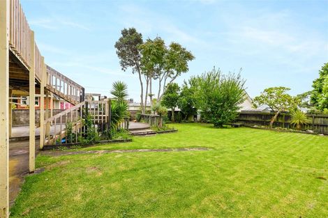 Photo of property in 101 Taikata Road, Te Atatu Peninsula, Auckland, 0610