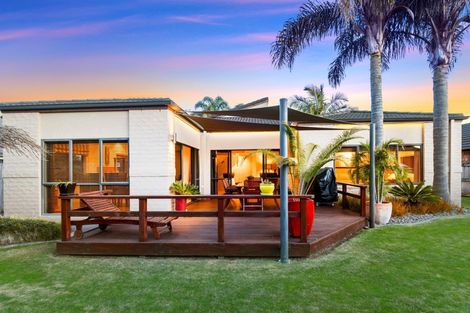 Photo of property in 86 Beachwater Drive, Papamoa Beach, Papamoa, 3118