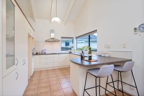 Photo of property in 59a View Road, Henderson, Auckland, 0612