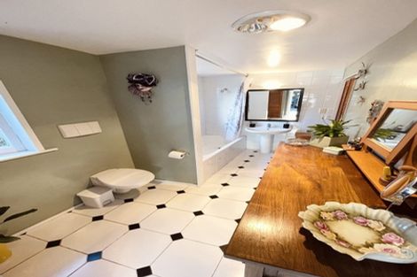 Photo of property in 2/9 Copley Street, New Lynn, Auckland, 0600