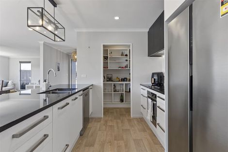 Photo of property in 66 Prestons Park Drive, Marshland, Christchurch, 8083