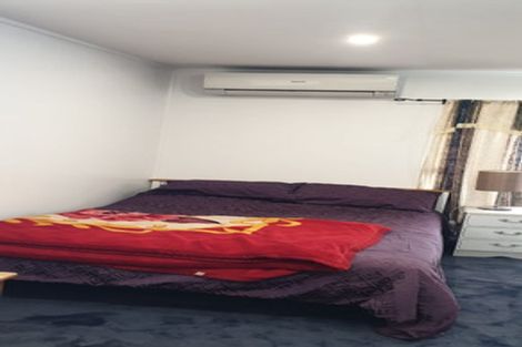 Photo of property in 2 Chisholm Place, Mangere East, Auckland, 2024