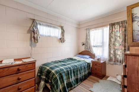 Photo of property in 128 Marine Parade, Mount Maunganui, 3116